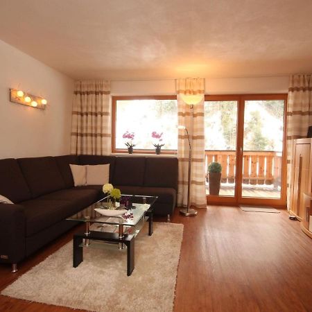 Boutique Apartment In Brixen With Mountain View Бріксен-ім-Тале Екстер'єр фото