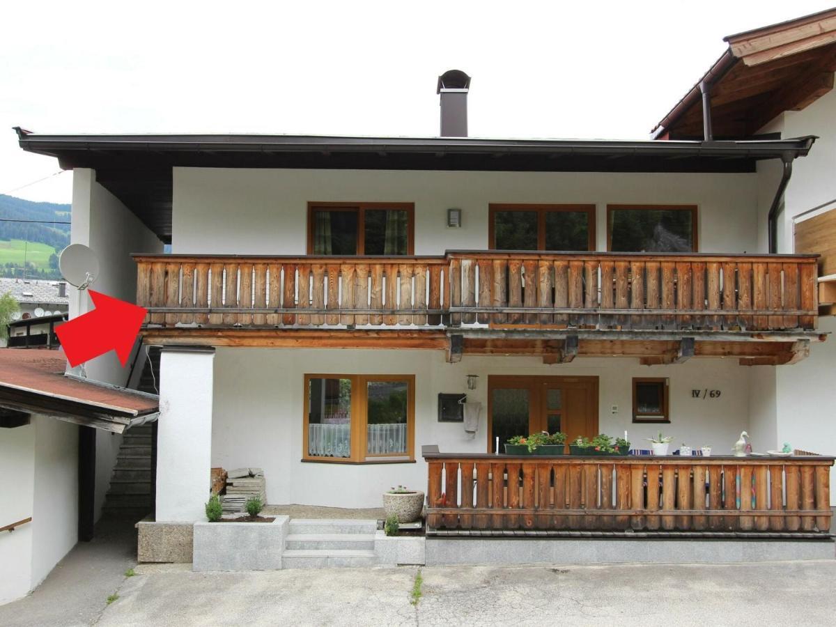Boutique Apartment In Brixen With Mountain View Бріксен-ім-Тале Екстер'єр фото