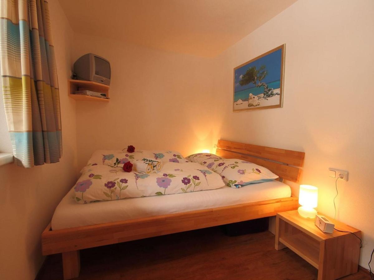Boutique Apartment In Brixen With Mountain View Бріксен-ім-Тале Екстер'єр фото